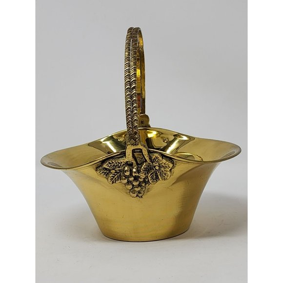 Vintage Brass Basket With Grapes‎ And Leaves Cluster Design Made In India - Picture 4 of 12